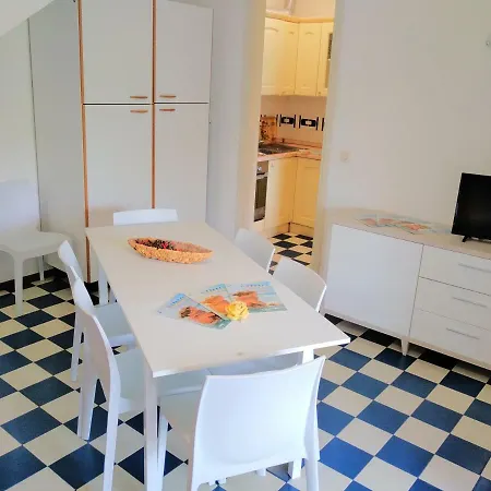 Villaggio Danubio شقة